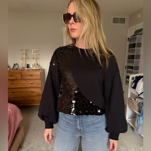 NWT MCM Sequin Sweatshirt $820 Retail - Picture 5 of 7